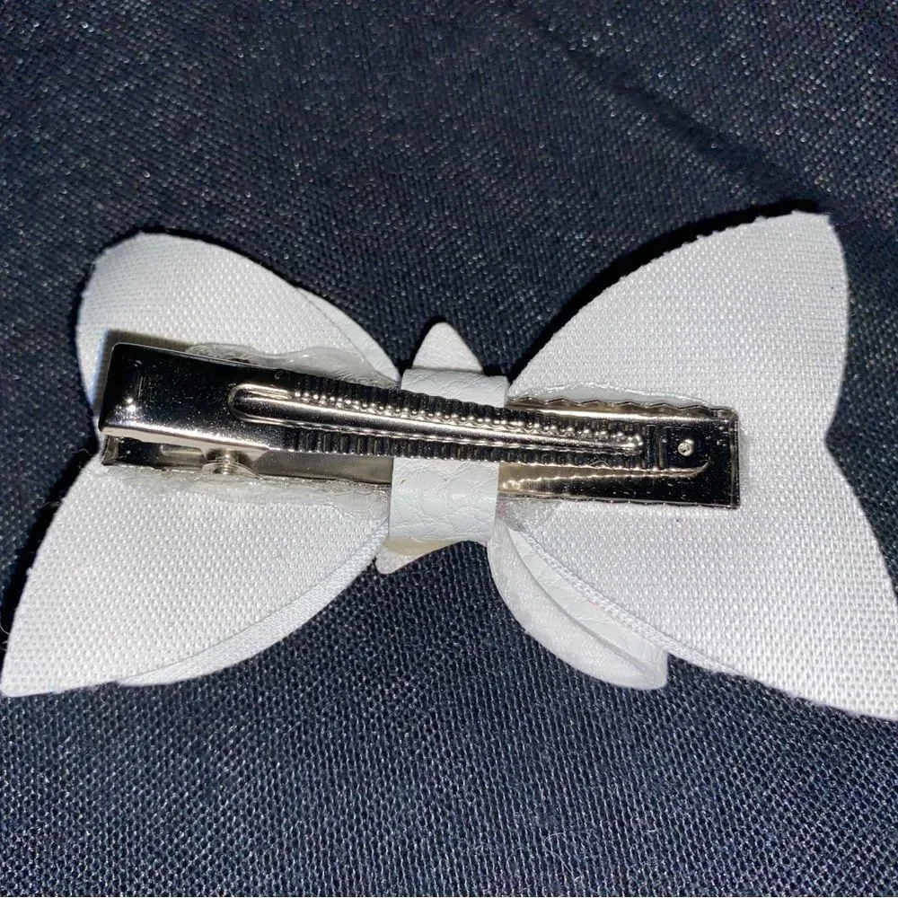 ⭐️5/$10⭐️ Patriotic Faux Leather Hair Bow